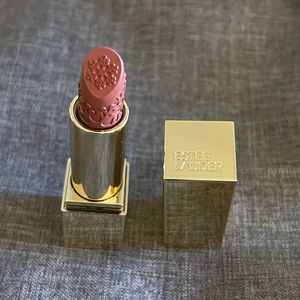 Estée Lauder lipstick